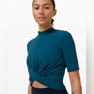 Lululemon teal wrap front mock neck crop short sleeve medium